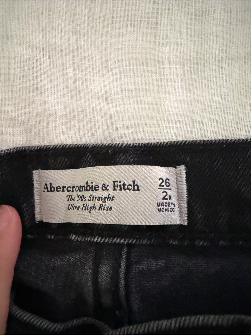 Abercrombie & Fitch 90s Ultra High Rise Black Straight Denim Jeans Distressed 26 - Picture 4 of 4
